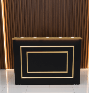 Balcão preto com moldura - R$450,00